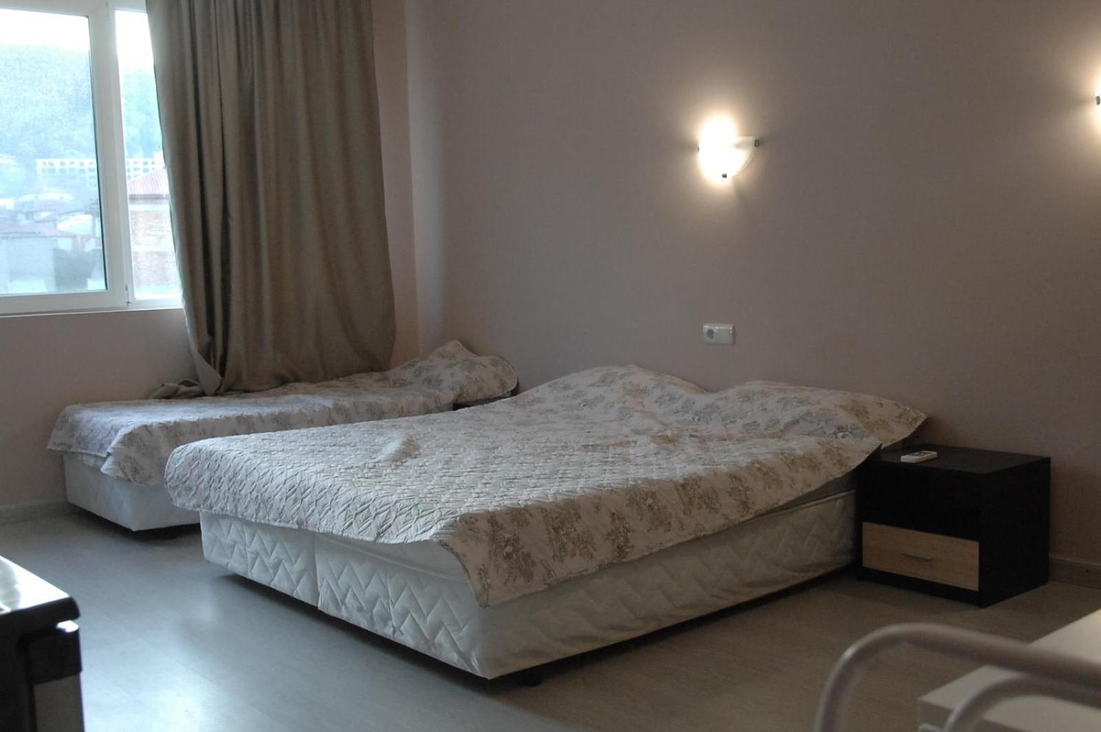 Park Hotel Argo Obzor Buitenkant foto
