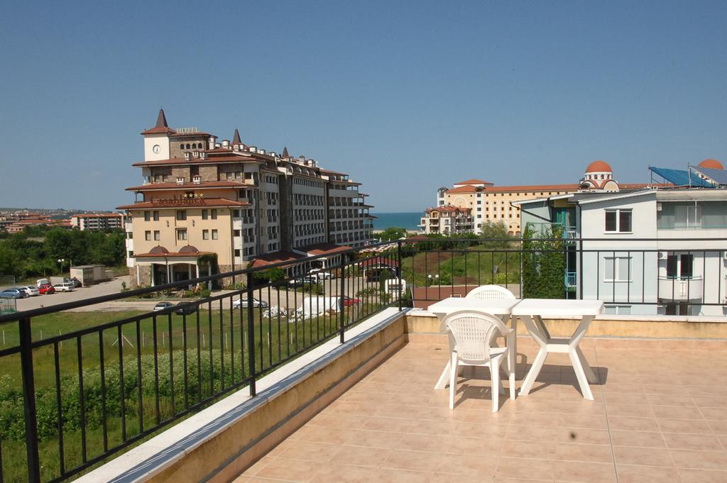 Park Hotel Argo Obzor Buitenkant foto