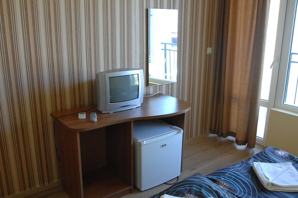 Park Hotel Argo Obzor Buitenkant foto