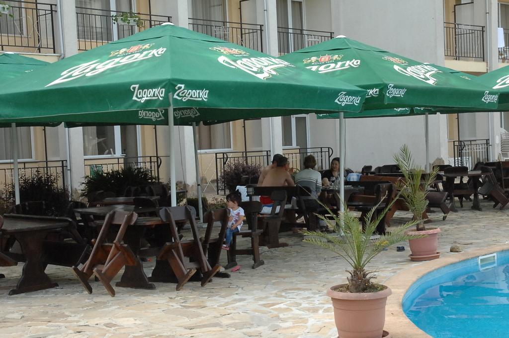 Park Hotel Argo Obzor Buitenkant foto
